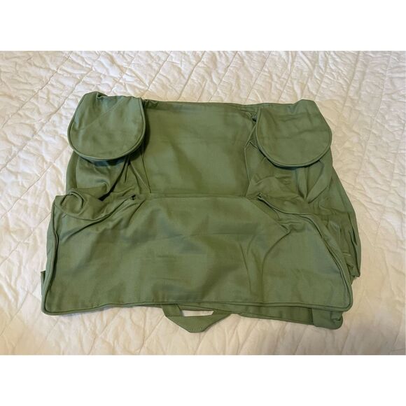 Elegant Green Throw Blanket - Picture 3 of 6